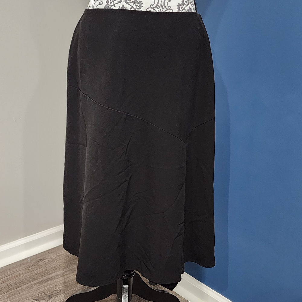 NWOT Worthington Stretch Mid-Length A-Line Black Skirt